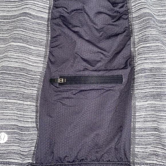 Lululemon Grey Run Light Up Reflective Tank Top - Picture 3 of 6